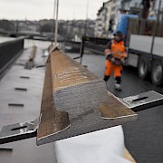 Freigelegte Schiene auf der Terrasse der ehemaligen Fleischerhalle am Limmatquai, 24. März 2014, Foto: © Karin Hofer, karin_hofer@gmx.ch